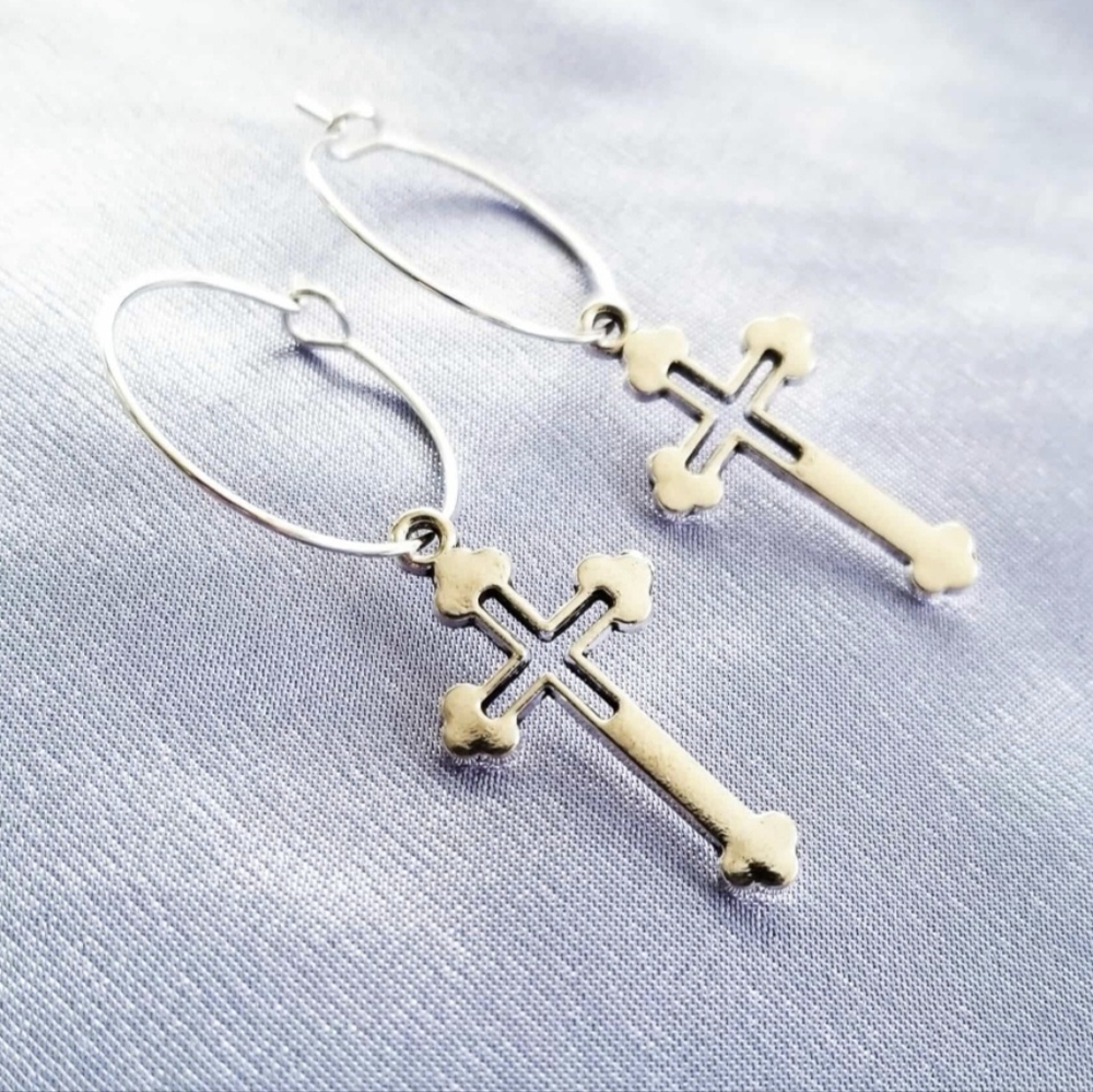 NEW Dolls Kill Silver Heavenly Dainty Metal Hoop Earrings w/ Cross Charms